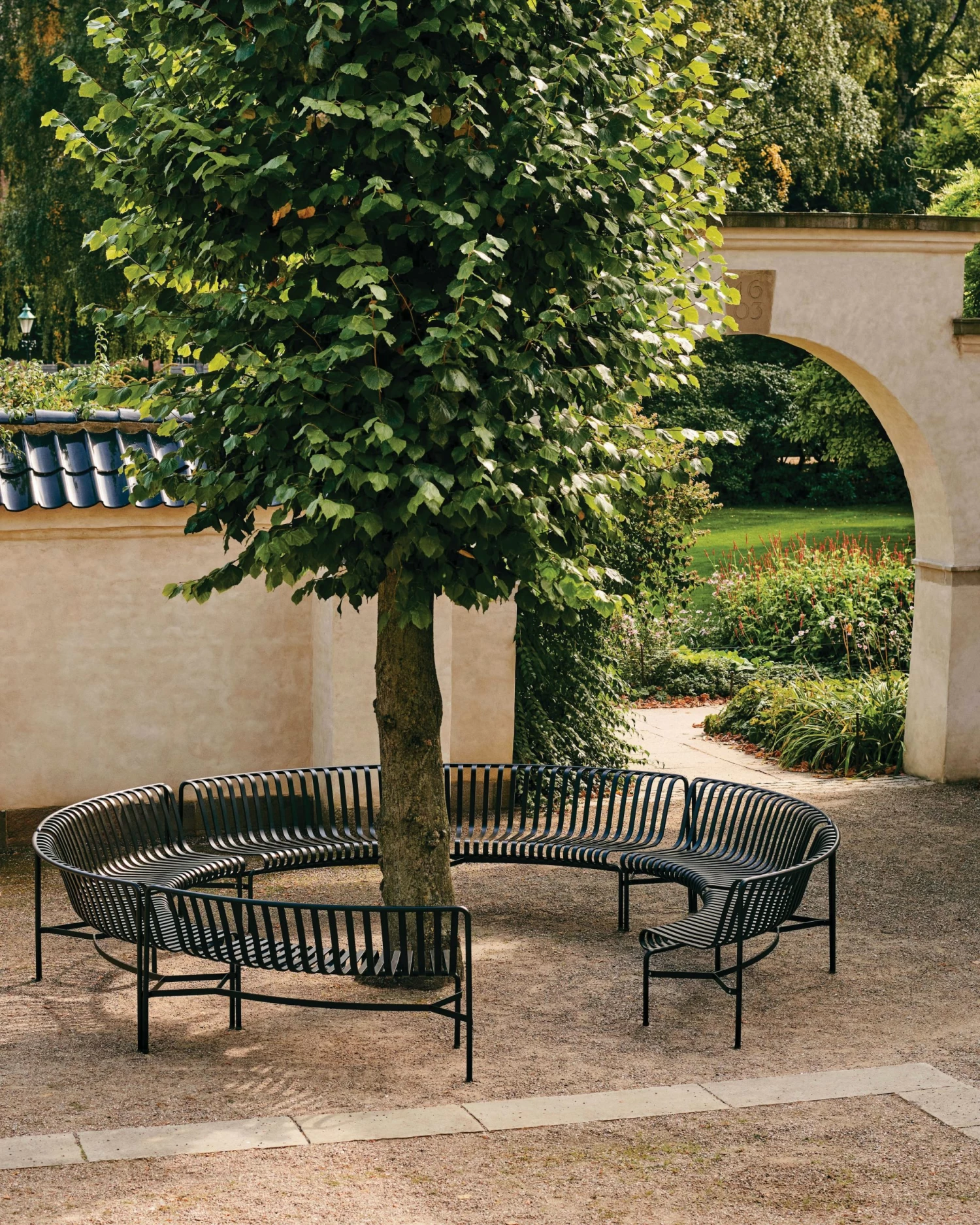 Hay Palissade Park Dining Bench 3 Hay Palissade Park Dining Bench - Image 3